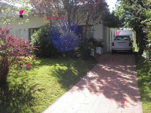 Casa En Mansa, 3 Dormitorios *- Ref: 7841