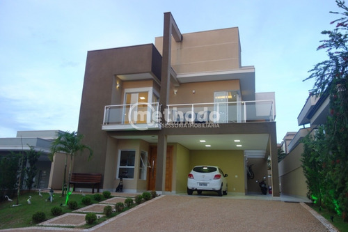 Deslumbrante Sobrado No Condomínio Terras Do Cancioneiro Com 04 Dormitórios Sendo 03 Suítes, Amplas Salas Integradas A Área Gourmet Completa. - Ca00859 - 69204696