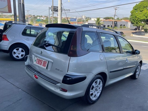 Imagem 4 de 10 de 206 1.4 Presence Sw 8v Flex 4p Manual