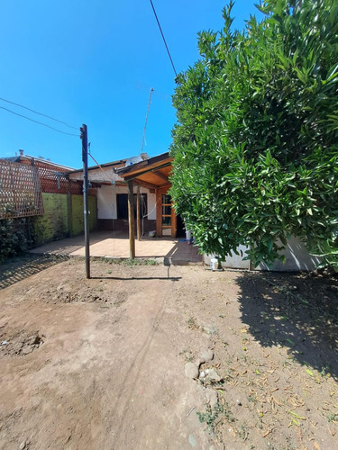Parcela Con 4 Cabañas En Quinquilas, Comuna De Lampa.