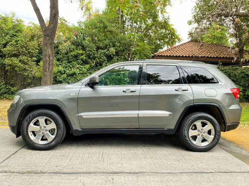 Jeep Grand Cherokee Laredo 3.6 2013