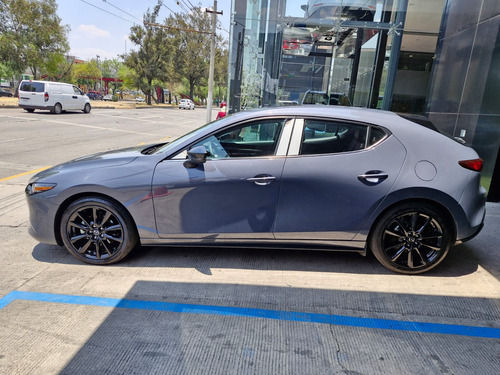 Mazda Mazda 3 2.5T Signature Hatchback At