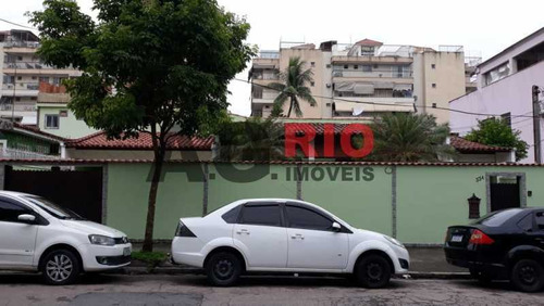 Casa De Rua-à Venda-praça Seca-rio De Janeiro - Vvca30045
