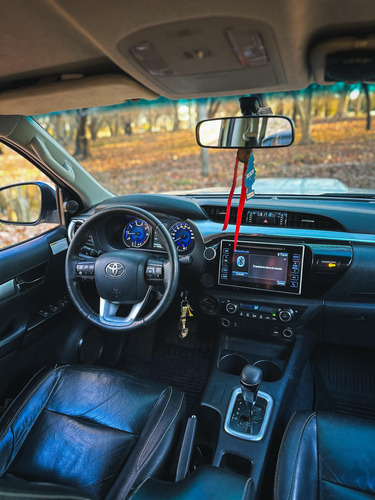 Toyota Hilux 3.0 Cd Srv Cuero Tdi 4x4 5at - A4