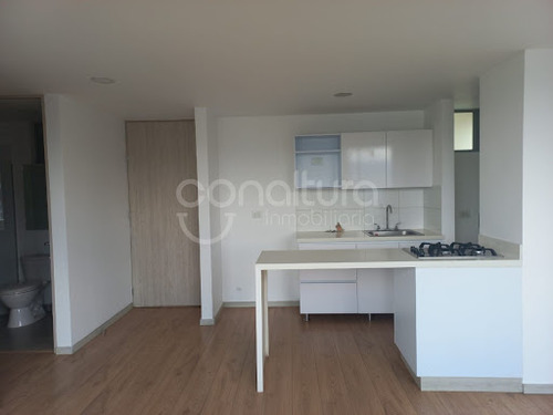 Apartamento En Arriendo Aves María 472-2426