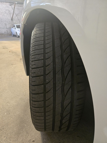 Hyundai Veloster 1.6 6at 130cv