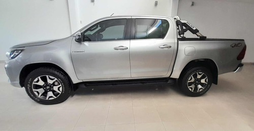 Toyota Hilux 2.8 Cd Srx 177cv 4x4 At