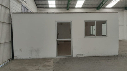 Renta De Bodega En Toluca 1250m2 Con Oficinas