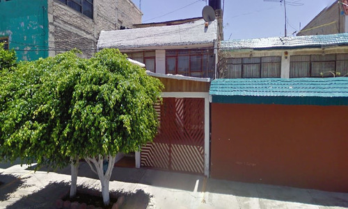 Hermosa Casa En Calle Tranquila Venta De Oportunidad!!!