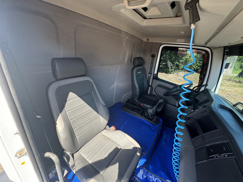 Volkswagen Vw 31280 Traçado 6x4 Com Apenas 25 Mil Km