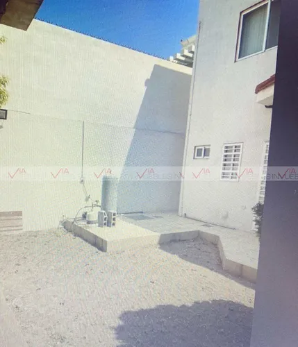 Residencia Los Portales, Zuazua