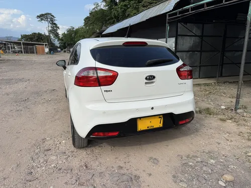 Kia Rio Spice Ub Ex - Version Full 2012