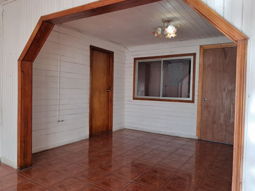 Casa En Venta De 3 Dorm. En Coronel