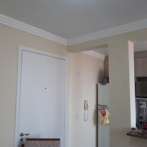 Imagem 5 de 10 de Moldura Rodateto Isopor C/ Acabamento 3 Degraus 26mts -12cm)