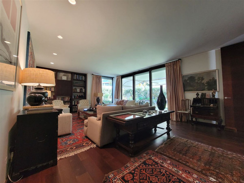 Departamento En Venta Exclusivo De 3d+e+s+ss En Las Condes