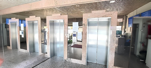 Cómoda Oficina A Pasos Del Metro Manuel Montt. Providencia