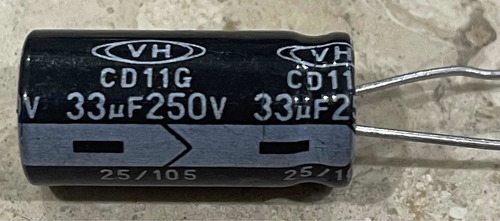2pcs Capacitor Electrolitico 33uf 250v 2.5x1.0cm Y 2.0x1.1cm