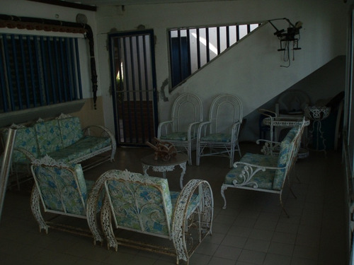 Imagen 7 de 12 de Casa Viposa De 200 Mts Con 3 Hab 2 Baños Mirador Puestos Techados