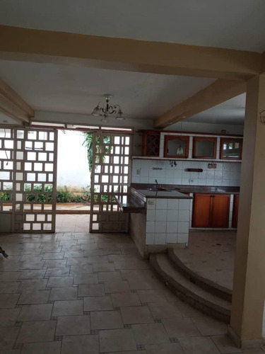 Imagen 3 de 14 de Casa En La Esmeralda A Remodelar