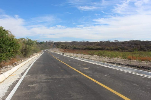 Imagen 3 de 5 de Terreno Sobre Carretera