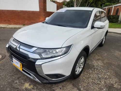 Mitsubishi Outlander 2.4 Kaiteki