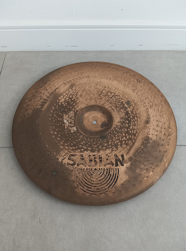 ## Prato De Bateria Sabian B8 Chinese 18, Excelente Condição Dourado (Usado)