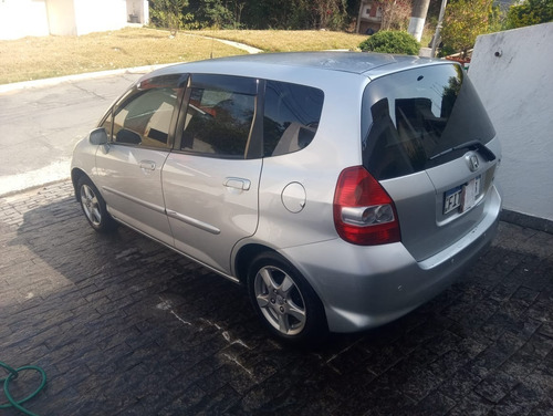 Imagem 3 de 10 de Honda Fit