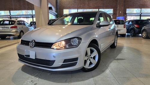 Imagen 2 de 5 de Volkswagen Golf 2016 1.6 Trendline
