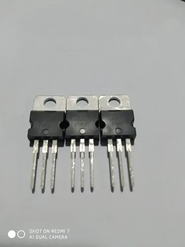 Transistor 2SC2878B &ndash; TO-92, Nuovo, Generico