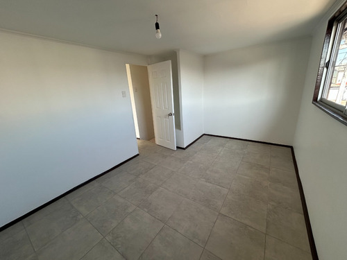 Práctica Casa Recién Renovada A Pasos Metro Las Parcelas