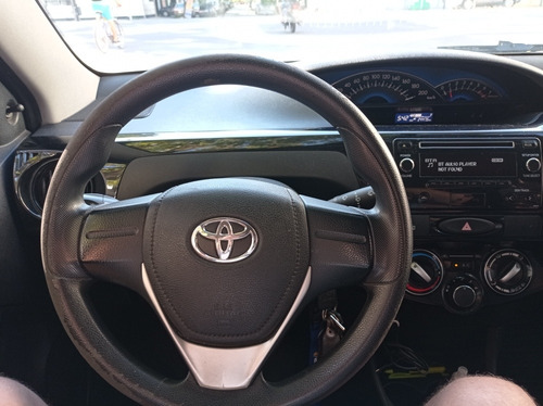 Toyota Etios 1.5 Sedan X 2016