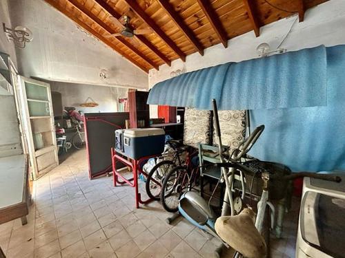 Ph Tipo Casa De 3 Amb, Con Patio Y Terraza Propia En Pque. Avellaneda, En Venta
