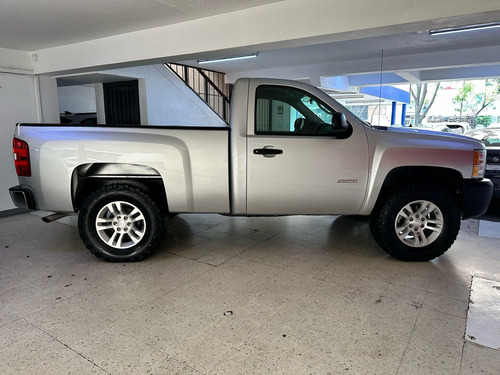 Chevrolet Silverado 5.3 2500 Reg Cab Ls 4x2 Mt