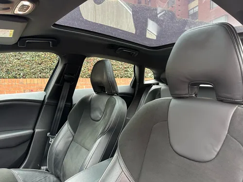 Volvo V40 2.0 T4 Drive-e R-design