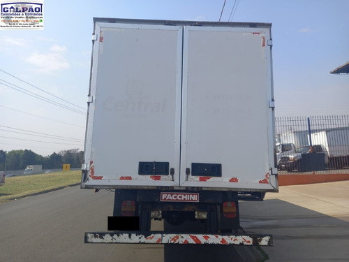 Imagem 14 de 15 de Ford Cargo 815 Baú Carga Seca - (2007)