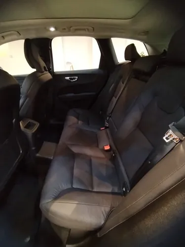Volvo XC60 PLUS T8