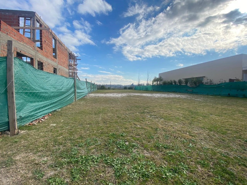 Imagen 2 de 5 de Lote En Venta En Vila Marina I, Con Amarra