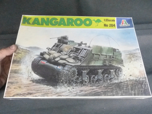 Maqueta Italaerei N.204 Italy Kangaroo Personnel Carrier