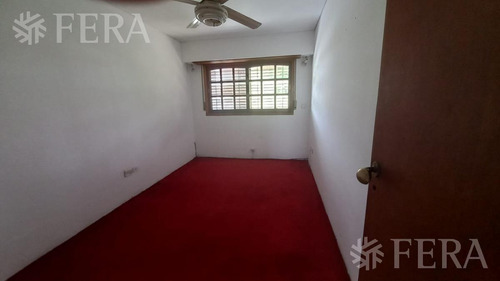 Imagen 12 de 30 de Venta Casa 5 Ambientes Con Cochera, Fondo Con Piscina Y Quincho En Quilmes (30689)