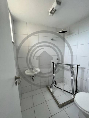 Imagem 12 de 27 de Apartamento - Ap00189 - 70457239