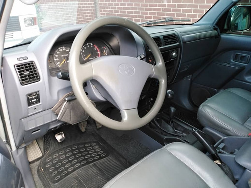 Imagen 8 de 12 de Toyota Meru Sincronica 4x4