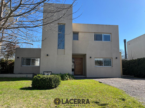 Casa En Venta En El Barrio Lagos Del Norte Don Torcuato (tigre)nuevo Valor!!!