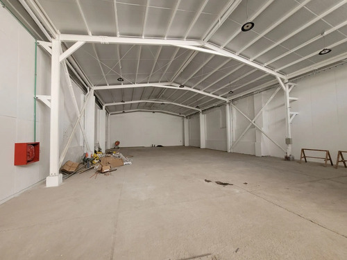 Local Comercial En Arriendo