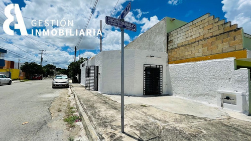 Imagen 2 de 9 de Casa En Venta En Esq. Sobre Circuito Colonias Y Garcia Giner