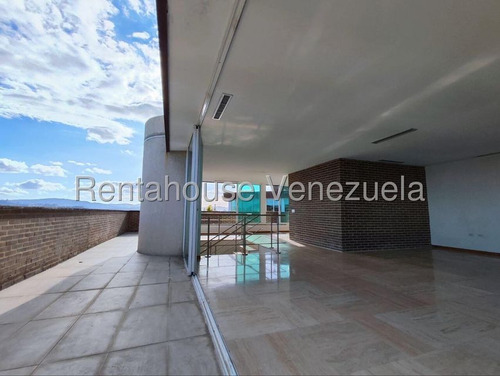 Apartamento Piso Alto Multinivel 680 M² 4h, 8b, 4p, Residencias Bosque Los Chorros Con Pozo De Agua Planta Eléctrica En Calle Cerrada En Venta En Los Chorros Avenida Principal De Los Chorros Caracas