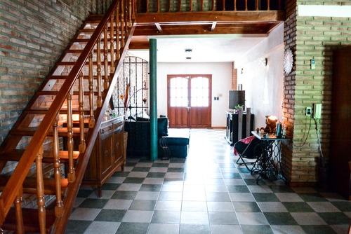 Casa En Granadero Baigorria
