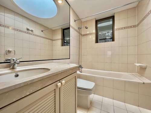 Amplio Penthouse I Vista Despejada I Los Acantos I Impecable