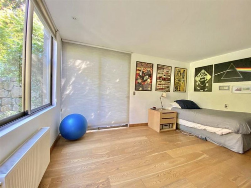 Casa En Venta De 4 Dorm. En Vitacura