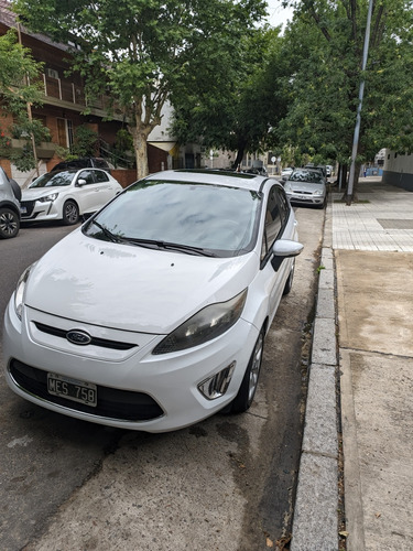 Ford Fiesta Kinetic 1.6 Design 120cv Titanium