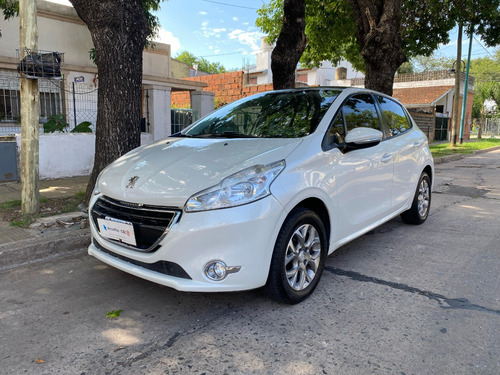 Peugeot 208 1.5 Allure Touchscreen